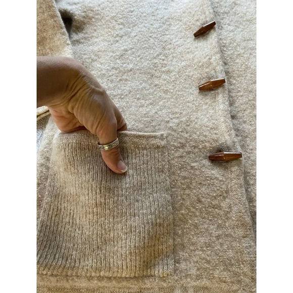 Vintage Russ Women's Wool Sweater Sz S Neutral Wood Buttons Cardigan Minimalist - Picture 3 of 15